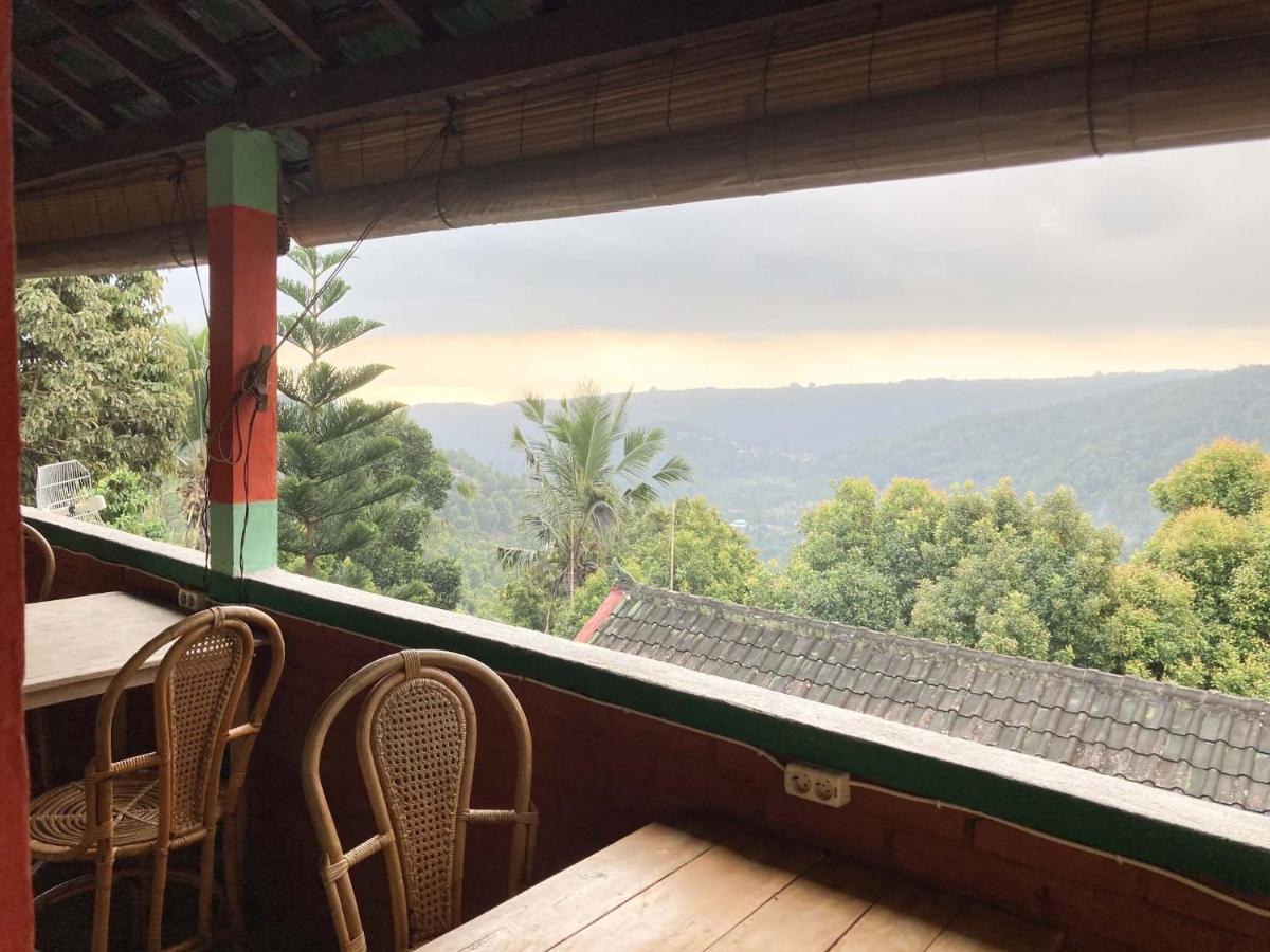 Taman Ayu Homestay Munduk Mitra Reddoorz Exterior photo